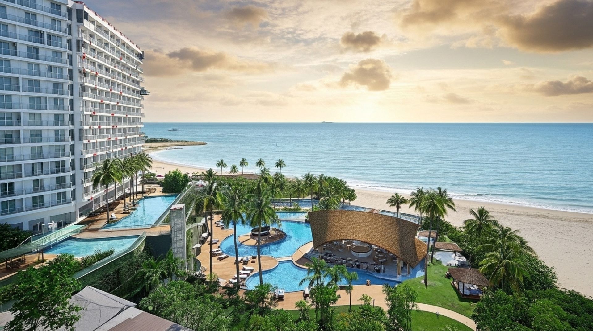 Costa Mira Beachtown Mactans